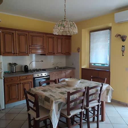 Apartament Bilocale La Tezia Marciana Marina  Zewnętrze zdjęcie