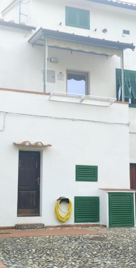 Apartament Bilocale La Tezia Marciana Marina  Zewnętrze zdjęcie